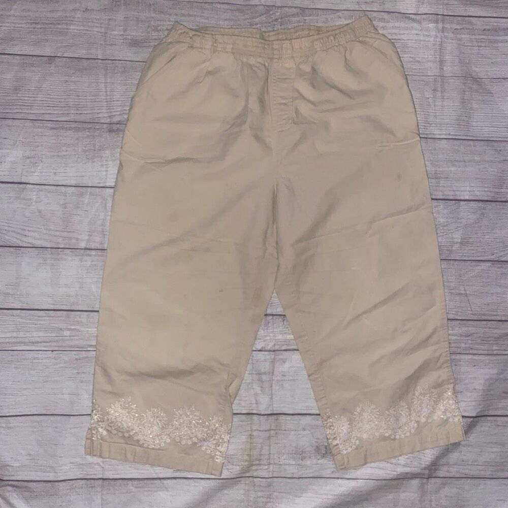 Classic elements 100% cotton embroidered pull on capri pants sz L 14/16